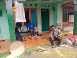 Bhabinkamtibmas Desa Sukamukti Aipda Agus Sukmana melaksanakan giat Sambang/ silaturahmi kamtibmas ke warga masyarakat