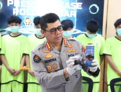 Polda Jabar Ungkap 12 Tersangka Kasus Bom Molotov, 11 Dihadirkan dalam Konferensi Pers