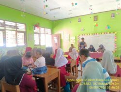 Bhabinkamtibmas Desa Sukamukti Hadiri Rapat Orangtua/Wali Murid di SD Cinangsi