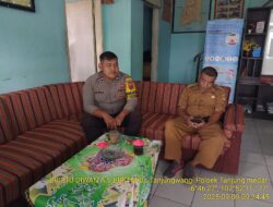 Briptu Diwan Ahmad melaksanakan sambang/silatrahmi Kamtibmas dan dumas keliling dalam rangka BEYOND TRUST PRESISI