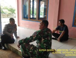 Untuk menjaga Sinergitas TNI/POLRI, Bhabinkamtibmas bersama Babinsa melaksnakan sambang/silaturahmi Kamtibmas