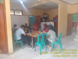 Bripka Yuyun Yuwan melaksanakan sambang/silatrahmi kamtibmas ke aparatur Desa binaan