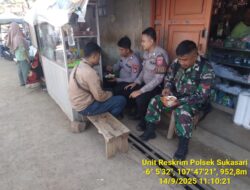 Kapolsek Sukasari Beserta Kanit Samapta Polsek Sukasari Memberikan Himbauan Kamtibmas Sebagai Langiah Preventif demi Terciptanya Situasi Kondusif 