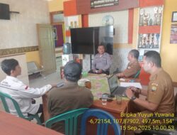 Bripka Yuyun Yuwan melaksanakan sambang/silatrahmi kamtibmas ke aparatur Desa binaan