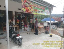 Bripka Yuyun Yuwana sambangi warga masyarakat melaksanakan sambang/silatrahmi Kamtibmas dan dumas keliling dalam rangka BEYOND TRUST PRESISI