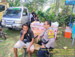 Bhabinkamtibmas Desa Sukamukti Aipda Agus Sukmana melaksanakan giat Sambang/ silaturahmi kamtibmas ke warga masyarakat.