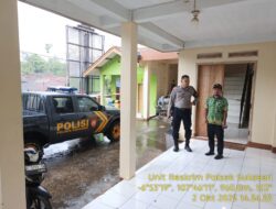 Kapolsek Sukasari Beserta Kanit Samapta Polsek Sukasari Memberikan Himbauan Kamtibmas Sebagai Langkah Preventif Demi terciptanya Situasi yang Kondusif 