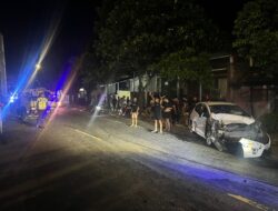 Kecelakaan Beruntun Libatkan Tiga Kendaraan di Jalan Soekarno-Hatta Jepara