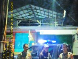 Anggota Polsek Sukasari Laksanakan Patroli KRYD Blue Light / Malam hari di Wilayah Kecamatan Sukasari Kabupaten Sumedang