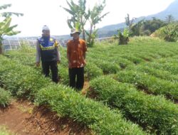 Bhabinkamtibmas Desa Banyuresmi Melaksanakan Giat Sambang Dan Silaturahmi Kepada Desa binaan.