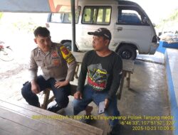 Briptu Diwan Ahmad melaksanakan sambang/silatrahmi Kamtibmas dan dumas keliling dalam rangka BEYOND TRUST PRESISI di wilayah Kec. Tanjungmedar