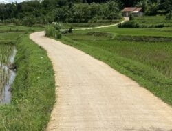 Pemdes Tegaldatar Realisasikan Banprov Ke Pembangunan Jalan di Kampung Cihonje