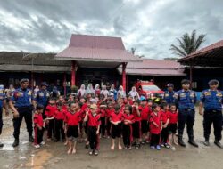 Damkar Satui Adakan Edukasi Kepada Anak TK.1 Nusa indah Satui Tentang Bahaya Kebaran dan Binatang Berbahaya.