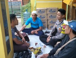 Bhabinkamtibmas Desa Genteng Melaksanakan Giat Sambang Dan Silaturahmi Kepada Warga masyarakat