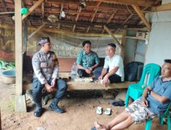 Aipda Dani Santika melaksanakan sambang/silatrahmi Kamtibmas dan dumas keliling dalam rangka BEYOND TRUST PRESISI di wilayah Kec. Tanjungmedar