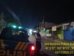 Anggota Polsek Sukasari Laksanakan Patroli KRYD Blue Light / Malam hari di Wilayah Kecamatan Sukasari Kabupaten Sumedang
