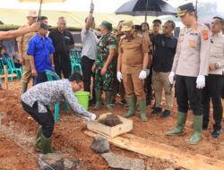 Ground Breaking Gerai dan Gudang Koperasi Merah Putih di Desa Ciptasari, Kapolres Sumedang Hadiri Bersama Forkopimda
