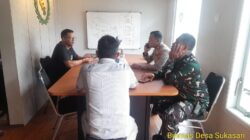 Polsek Sukasari melaksanakan kegiatan Jumat Curhat untuk menampung aspirasi warga dan meningkatkan kinerja Polri sebagai pelindung dan pengayom masyarakat.