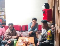 Bhabinkamtibmas Desa Genteng Melaksanakan Giat Sambang Dan Silaturahmi Kepada Warga masyarakat