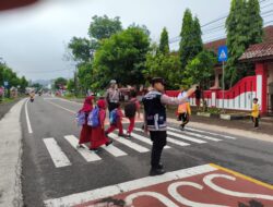 Polsek Pataruman Perkuat Layanan Masyarakat Pagi Hari, Tingkatkan Tertib Lalu Lintas