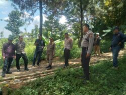 Kapolsek Sukasari Beserta Kanit Samapta Polsek Sukasari memberikan himbauan Kamtibmas Sebagai Langkah Preventif demi Situasi Kondusif