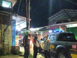 Anggota Polsek Sukasari Laksanakan Patroli KRYD Blue Light / Malam hari di Wilayah Kecamatan Sukasari Kabupaten Sumedang