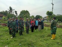 Kegiatan Anggota Koramil 1009/Tomo: Bakti TNI, Komsos, dan Puanter