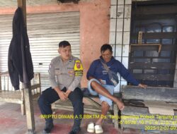 Briptu Diwan Ahmad melaksanakan sambang/silatrahmi Kamtibmas dan dumas keliling dalam rangka BEYOND TRUST PRESISI di wilayah Kec. Tanjungmedar