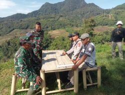 Polsek Sukasari melaksanakan kegiatan Jumat Curhat untuk menampung aspirasi warga dan meningkatkan kinerja Polri sebagai pelindung dan pengayom masyarakat.