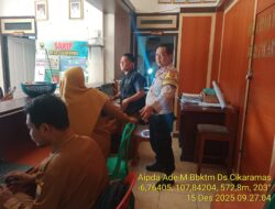 Aipda Ade Mulyana Bhabinkamtibmas Desa Cikaramas Tanjungmedar sambang/silatrahmi  ke aparatur Desa Cikaramas