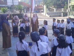 TK Pasir Asih Belajar Upacara Bendera Sejak Usia Dini