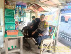 Bhabinkamtibmas Desa Sukamukti Aipda Agus Sukmana Laksanakan Silaturahmi Kamtibmas dan Dumas Keliling dalam Rangka BEYOND TRUST PRESISI.  