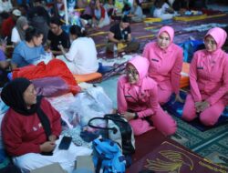 Ketua Umum Bhayangkari Salurkan Bantuan Lewat Ketua Bhayangkari Daerah Jawa Barat untuk Korban Longsor di Cisarua