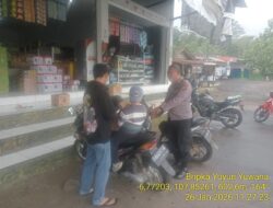 Bripka Yuyun Yuwana melaksanakan sambang/silatrahmi Kamtibmas dan dumas keliling dalam rangka BEYOND TRUST PRESISI di wilayah Kec. Tanjungmedar