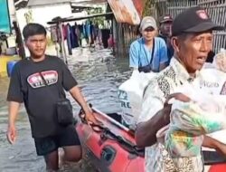 Kades Muara Bakti Kembali Salurkan Bantuan 2000 Kantong Paket untuk Warga Terdampak Banjir