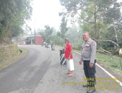 Bripka Yuyun Yuwana melaksanakan sambang/silatrahmi Kamtibmas dan dumas keliling dalam rangka BEYOND TRUST PRESISI