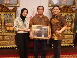 *Komitmen Transparansi Berbuah Prestasi, PTBA Raih Anugerah Keterbukaan Informasi Publik 2025*