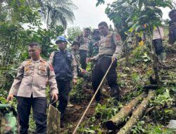 Polres Sumedang Gelar Korve Pasca Longsor Di Desa Citengah