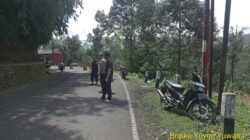 Bripka Yuyun Yuwana melaksanakan sambang/silatrahmi Kamtibmas dan dumas keliling dalam rangka BEYOND TRUST PRESISI di wilayah Kec. Tanjungmedar