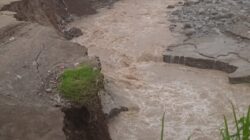 Tanggul Cekdam Cikeruh Jebol, Warga Cikeusik Khawatir