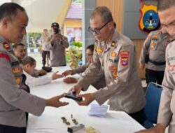 Polres Tanah Bumbu Cek Senjata Api Dinas Personel, Pastikan Penggunaan Sesuai Prosedur