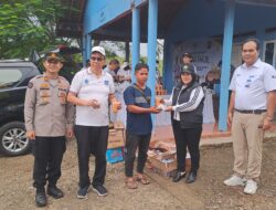 PSMTI Bersama Kapolda Jabar Bagikan 1.000 Paket Takjil kepada Masyarakat di Ujungjaya