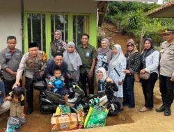 Tim Sekretaris Kabinet RI Kunjungi Dua Anak Pemulung di Sumedang, Berikan Bantuan dan Perhatian