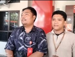 Bantah Tuduhan Pengeroyokan Mantan Camat, Kuasa Hukum Zamzari Bawa Bukti Sangkalan ke Polda Bengkulu.