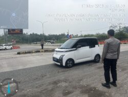 Polres Sumedang Monitor Limpahan Arus Dampak One Way Nasional di GT Cimalaka, Situasi Terpantau Lancar