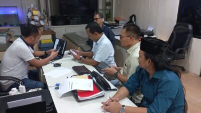 Diduga Sebar Fitnah, Tiga Akun Medsos Resmi Dilaporkan Tim Hukum Buruh Bekasi Melawan ke Polres Metro Bekasi