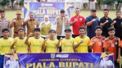 Bupati Andi Rudi Latif Resmi Buka Turnamen  Sepakbola  Piala Bupati Tanah Bumbu di Pagatan