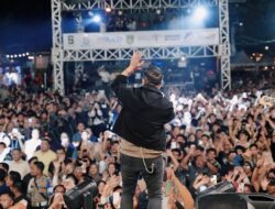 Rangkaian Hari Jadi Tanah Bumbu ke-23 Semarak Mappanre Ri Tasi’e Tampilkan beberapa Artis ibu Kota.