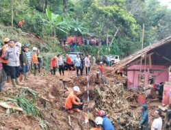 Evakuasi Longsor di Sumedang Selatan, Korban Ditemukan Setelah Pencarian Intensif