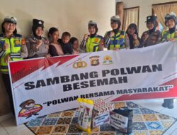 Sentuhan Humanis Polwan, Polres Pagar Alam Bantu Warga Tumbak Ulas Lewat Bansos